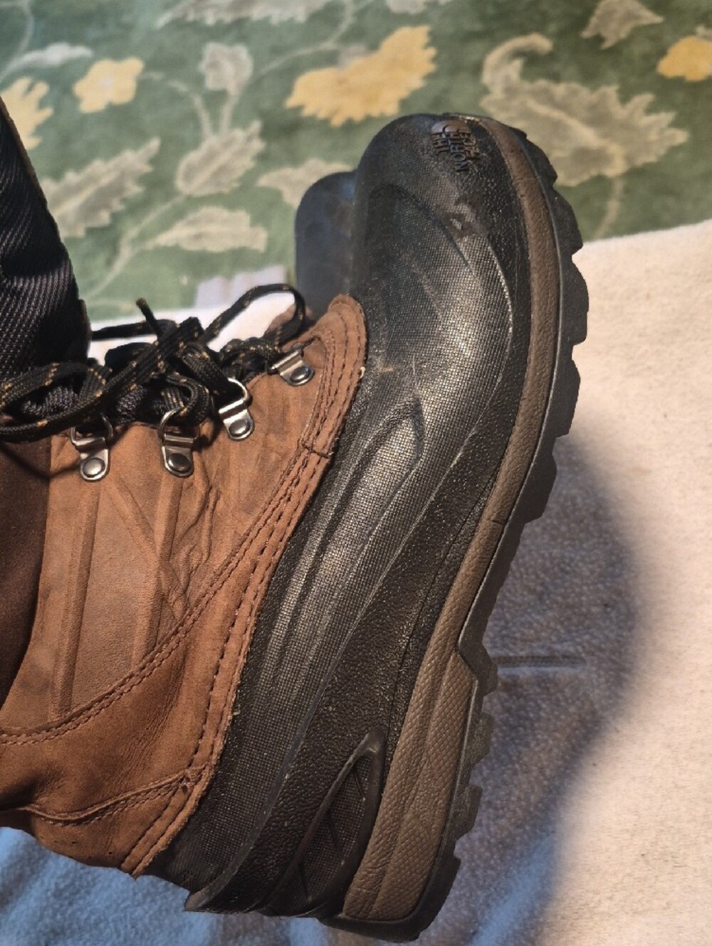 The North Face Brown and Black Men's Insulated Winter Boots - Picture 4 of 9